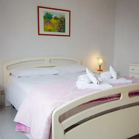 Apartment L'angolo Di Sara